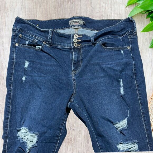 Torrid Super Soft Jegging Size 18S SHORT Blue Dark Wash Distressed Soft Stretchy - Picture 2 of 9